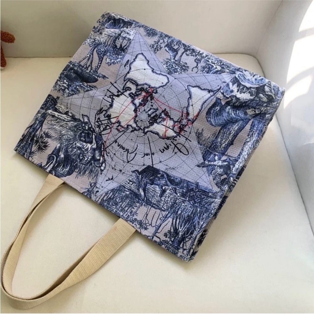 Dior Gift Around The World Tote Bag - Picture 6 of 13